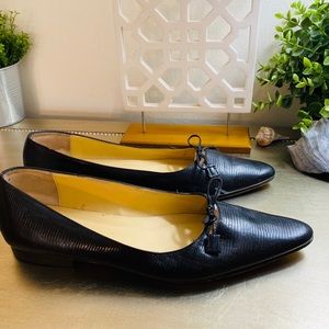 ELLEN TRACY FLATS